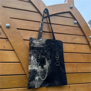 {{productViewItem.photos[photoViewList.activeNavIndex].Alt || productViewItem.photos[photoViewList.activeNavIndex].Description || 'Шоппер BF WorldWide - The Time Loop Black'}}